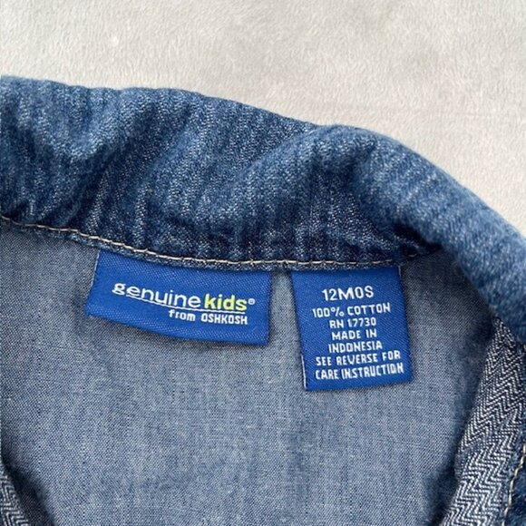 Genuine Kids By Oshkosh Blue Jean Jacket, Size 12 months, Blue with Silver Snaps - Picture 2 of 6